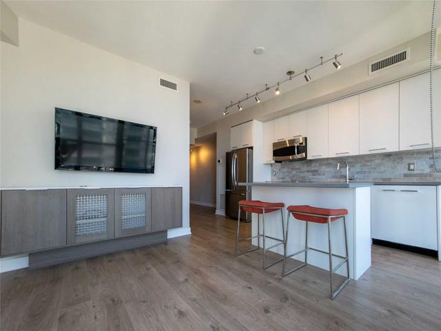 1209 - 169 Fort York Blvd, Condo with 1 bedrooms, 1 bathrooms and 1 parking in Toronto ON | Image 13