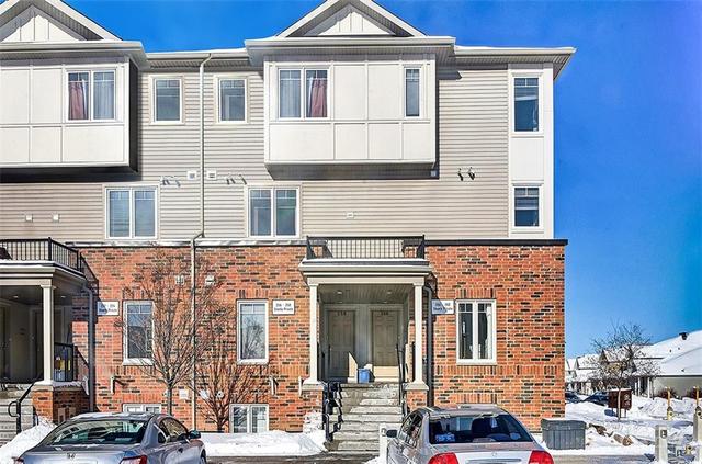 258 Shanly Private, Townhouse with 2 bedrooms, 2 bathrooms and 1 parking in Ottawa ON | Image 1
