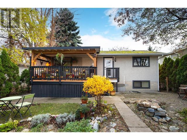 746 Fuller Avenue, House detached with 5 bedrooms, 2 bathrooms and 4 parking in Kelowna BC | Image 31