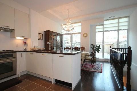 120 - 56 Jones St, Townhouse with 3 bedrooms, 3 bathrooms and 2 parking in Oakville ON | Image 3