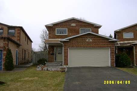 86 Trewartha Cres, House detached with 4 bedrooms, 2 bathrooms and 4 parking in Brampton ON | Image 1