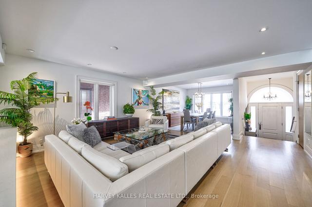 29 Boswell Ave, House semidetached with 3 bedrooms, 4 bathrooms and 3 parking in Toronto ON | Image 36