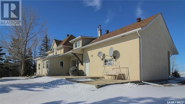 749 Gibson Road, House detached with 3 bedrooms, 3 bathrooms and null parking in Balgonie SK | Image 37