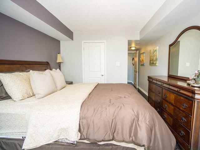 1002 - 9 George St N, Condo with 2 bedrooms, 2 bathrooms and 1 parking in Brampton ON | Image 9