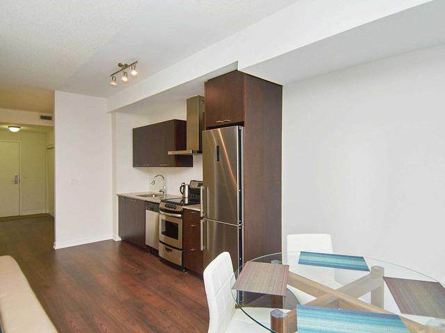 1202 - 51 East Liberty St, Condo with 1 bedrooms, 1 bathrooms and 1 parking in Toronto ON | Image 3