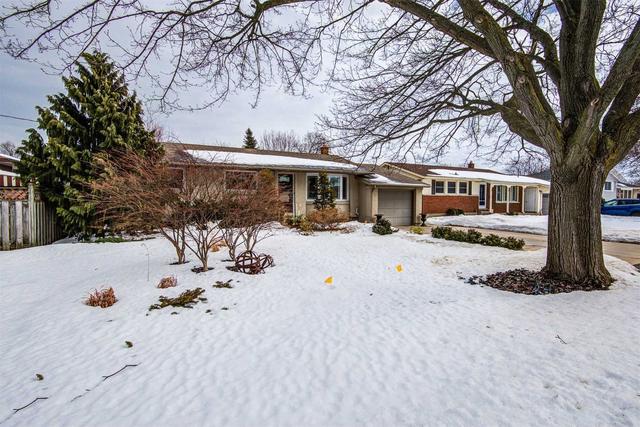 20 Prince Edward Dr, House detached with 2 bedrooms, 2 bathrooms and 5 parking in St. Catharines ON | Image 23