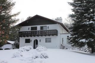 982 Porter Rd, House detached with 4 bedrooms, 3 bathrooms and 10 parking in Kawartha Lakes ON | Image 2