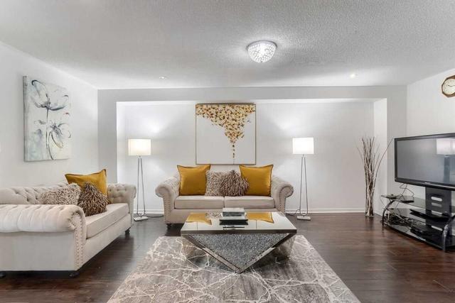 31 Rotunda St, House semidetached with 4 bedrooms, 3 bathrooms and 4 parking in Brampton ON | Image 37
