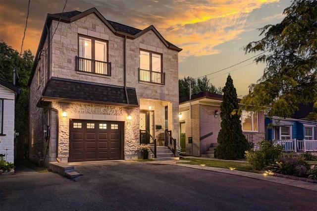 93 Highview Ave, House detached with 4 bedrooms, 4 bathrooms and 3 parking in Toronto ON | Image 12