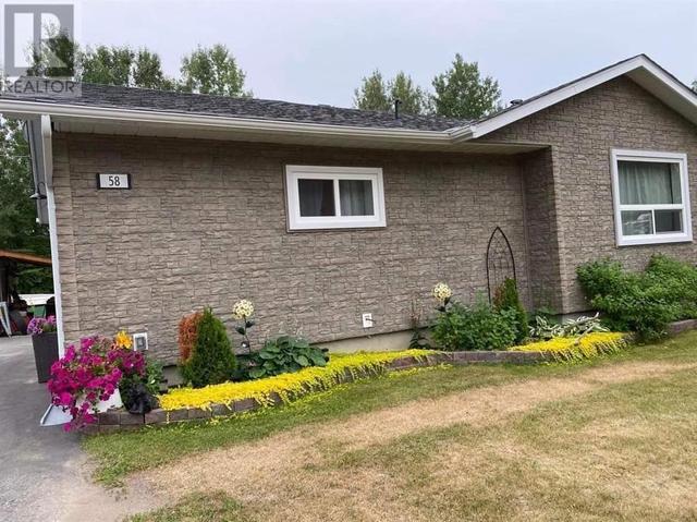 58 Redwing Ave, House detached with 2 bedrooms, 1 bathrooms and null parking in Manitouwadge ON | Image 18