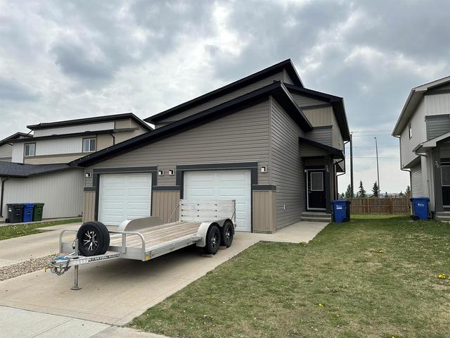 36 Greenhouse Place, Home with 3 bedrooms, 2 bathrooms and 1 parking in Red Deer AB | Image 1