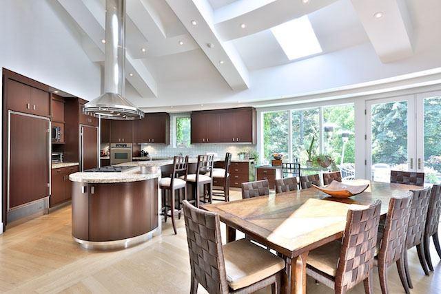 37 Misty Cres, House detached with 5 bedrooms, 7 bathrooms and 8 parking in Toronto ON | Image 3