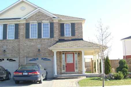 8 Tozer Cres, House semidetached with 4 bedrooms, 3 bathrooms and 2 parking in Ajax ON | Image 1