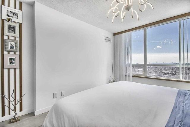 2609 - 88 Grangeway Ave, Condo with 2 bedrooms, 2 bathrooms and 1 parking in Toronto ON | Image 13