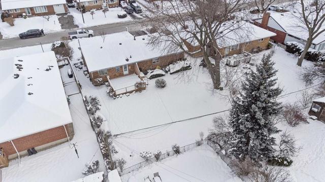 18 Suburban Dr, House detached with 3 bedrooms, 1 bathrooms and 3 parking in Mississauga ON | Image 31
