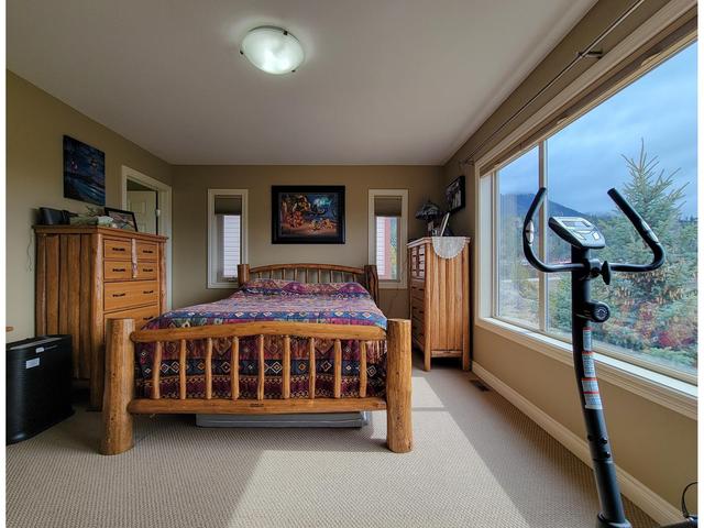 15 - 4878 Ridge Road, House attached with 3 bedrooms, 4 bathrooms and 1 parking in Radium Hot Springs BC | Image 41