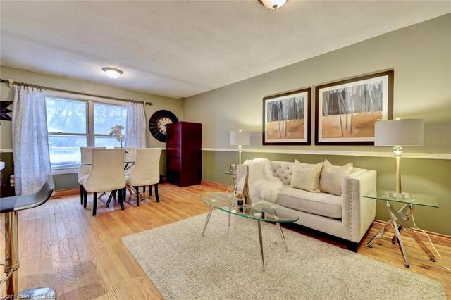 1009 Raintree Lane, House attached with 3 bedrooms, 1 bathrooms and 3 parking in Mississauga ON | Image 8