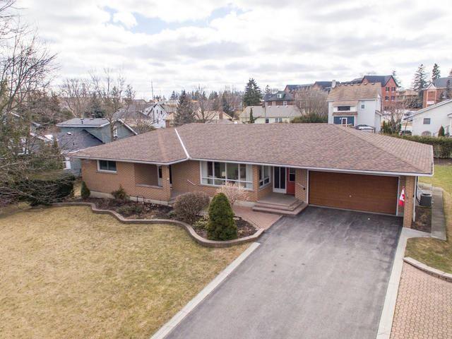 20 Princess St, House detached with 2 bedrooms, 2 bathrooms and 6 parking in Whitby ON | Image 1