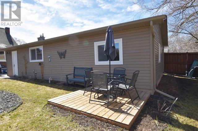 49 Grandview Ave, House detached with 3 bedrooms, 3 bathrooms and null parking in Sault Ste. Marie ON | Image 11