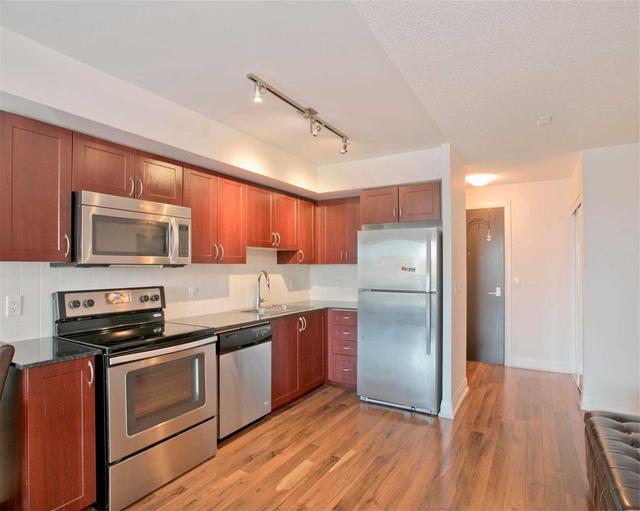 823 - 372 Highway 7 E Rd, Condo with 1 bedrooms, 1 bathrooms and 1 parking in Richmond Hill ON | Image 7