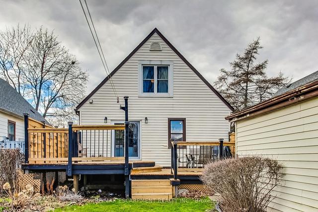 265 East 26th St, House detached with 3 bedrooms, 1 bathrooms and 5 parking in Hamilton ON | Image 27
