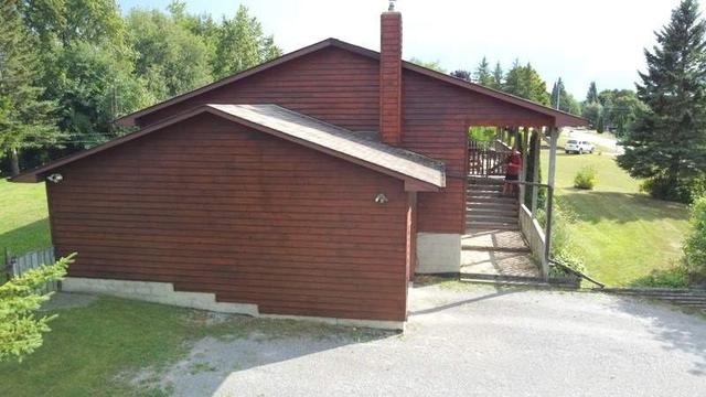80 Cedarview Dr, House detached with 3 bedrooms, 2 bathrooms and 5 parking in Kawartha Lakes ON | Image 32