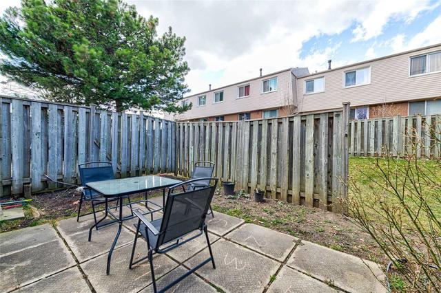 15 - 3525 Brandon Gate Dr, Townhouse with 3 bedrooms, 2 bathrooms and 2 parking in Mississauga ON | Image 25