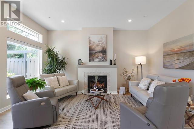 Great Room with cozy Natural Gas Fireplace | Image 16