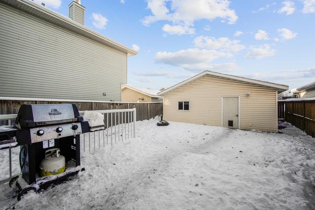 209 Pickles Crescent, House detached with 3 bedrooms, 2 bathrooms and 2 parking in Wood Buffalo AB | Image 25