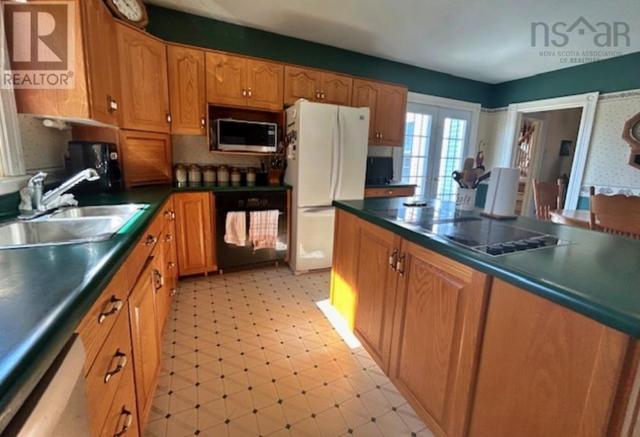 5752 Highway 332, House detached with 4 bedrooms, 1 bathrooms and null parking in Lunenburg MD NS | Image 9