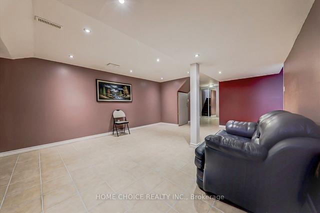 105 Empringham Dr, House detached with 3 bedrooms, 3 bathrooms and 4 parking in Toronto ON | Image 26