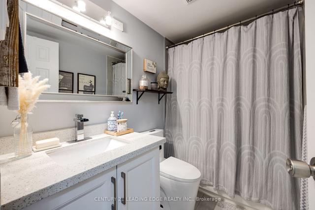 519 - 551 The West Mall, Condo with 3 bedrooms, 2 bathrooms and 1 parking in Toronto ON | Image 16