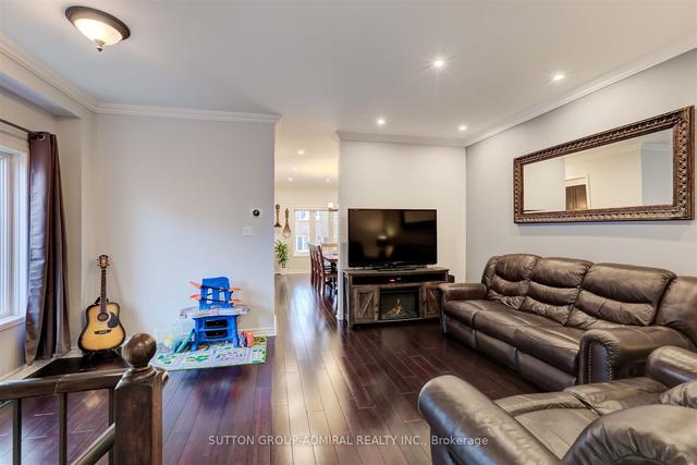 137 Venice Gate Dr, House detached with 4 bedrooms, 4 bathrooms and 4 parking in Vaughan ON | Image 34