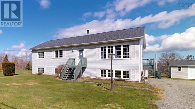 215 Lockhart Road, House detached with 3 bedrooms, 2 bathrooms and null parking in Kings, Subd. C NS | Image 41