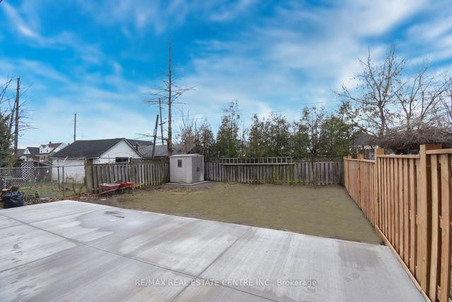 123 Rodgers Rd, House detached with 3 bedrooms, 2 bathrooms and 4 parking in Hamilton ON | Image 32