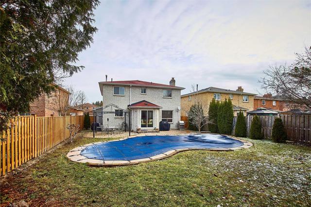 28 Deer Valley Dr, House detached with 4 bedrooms, 3 bathrooms and 4 parking in Caledon ON | Image 18