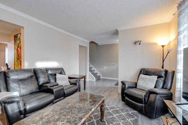 3227 Doverville Crescent Se, Home with 4 bedrooms, 2 bathrooms and 2 parking in Calgary AB | Image 14