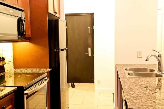 2201 - 80 Absolute Ave, Condo with 1 bedrooms, 2 bathrooms and 1 parking in Mississauga ON | Image 10