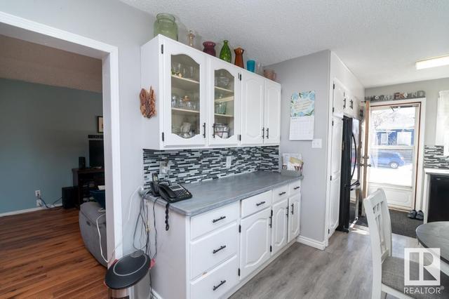 4804 57 Av, House detached with 5 bedrooms, 2 bathrooms and null parking in Tofield AB | Image 8