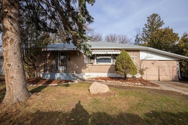 54 Lyndhurst St, House detached with 2 bedrooms, 1 bathrooms and 4 parking in Brantford ON | Image 12