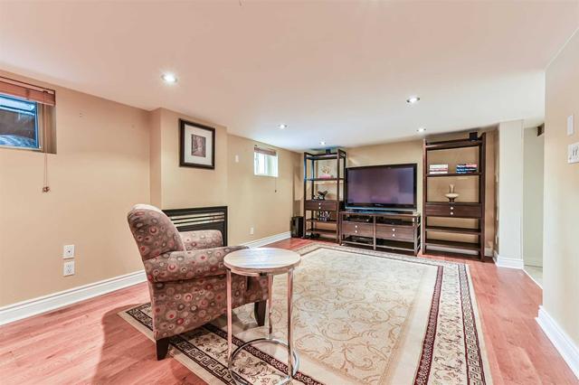 31 Glencrest Blvd, House detached with 3 bedrooms, 4 bathrooms and 2 parking in Toronto ON | Image 15