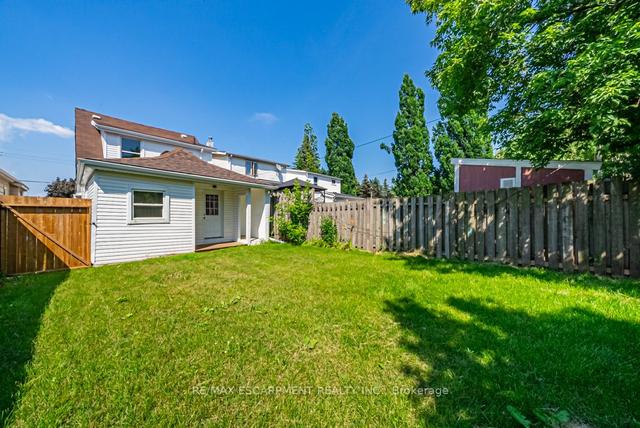 68 Harrison Ave, House detached with 3 bedrooms, 2 bathrooms and 1 parking in Hamilton ON | Image 29