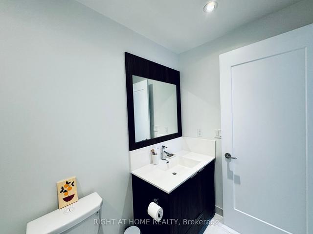 355 - 25 Adra Grado Way, Condo with 2 bedrooms, 2 bathrooms and 0 parking in Toronto ON | Image 3