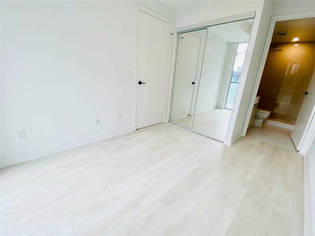 s555 - 35 Rolling Mills Rd, Condo with 2 bedrooms, 2 bathrooms and 0 parking in Toronto ON | Image 3