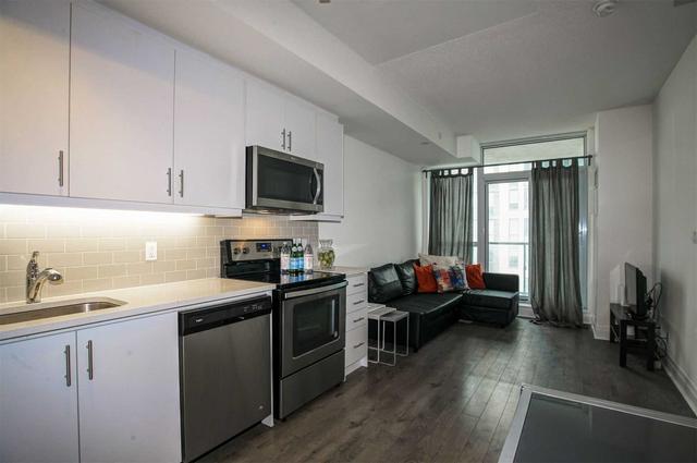 1011 - 17 Zorra St, Condo with 1 bedrooms, 2 bathrooms and 1 parking in Toronto ON | Image 32