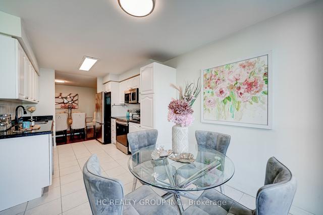 2807 - 18 Parkview Ave, Condo with 3 bedrooms, 2 bathrooms and 1 parking in Toronto ON | Image 29