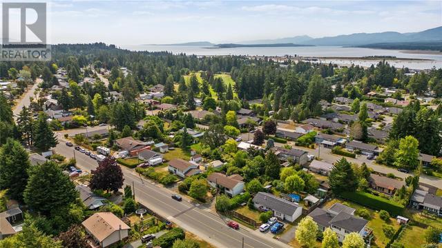 1841 Robb Ave, House detached with 4 bedrooms, 2 bathrooms and 3 parking in Comox BC | Image 32