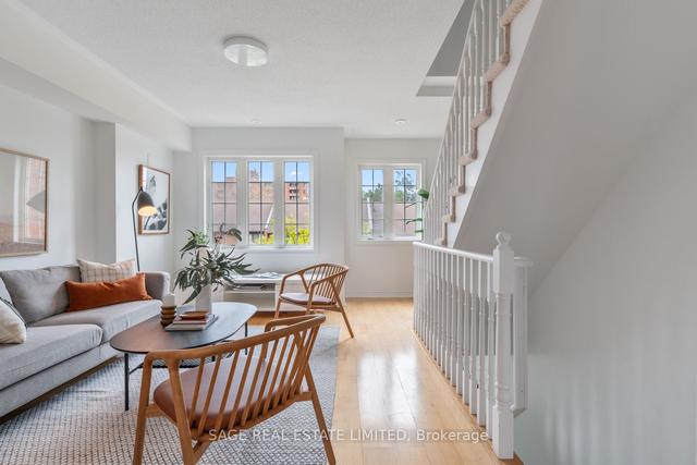 36 Connolly St, Townhouse with 2 bedrooms, 1 bathrooms and 1 parking in Toronto ON | Image 27