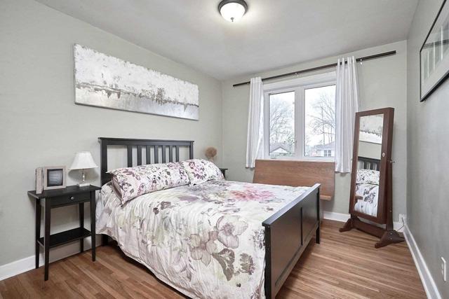 16 Agnes St, House detached with 3 bedrooms, 2 bathrooms and 4 parking in Barrie ON | Image 15