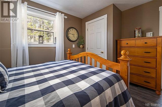 126 Taurus Drive, House detached with 4 bedrooms, 2 bathrooms and null parking in Hanwell NB | Image 36